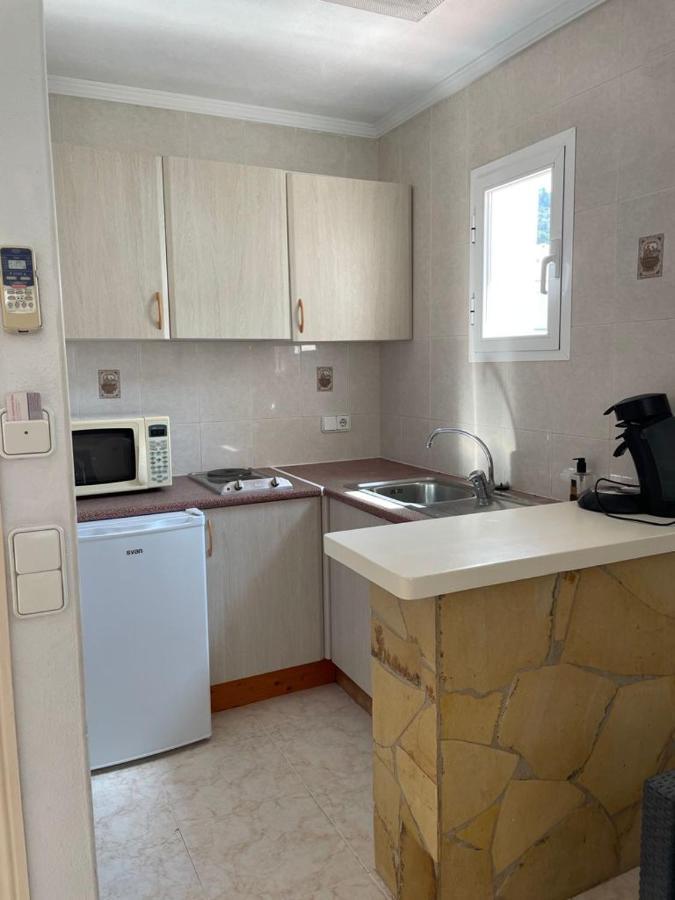Apartamentos Torres Cardona Cala Llonga  Ngoại thất bức ảnh